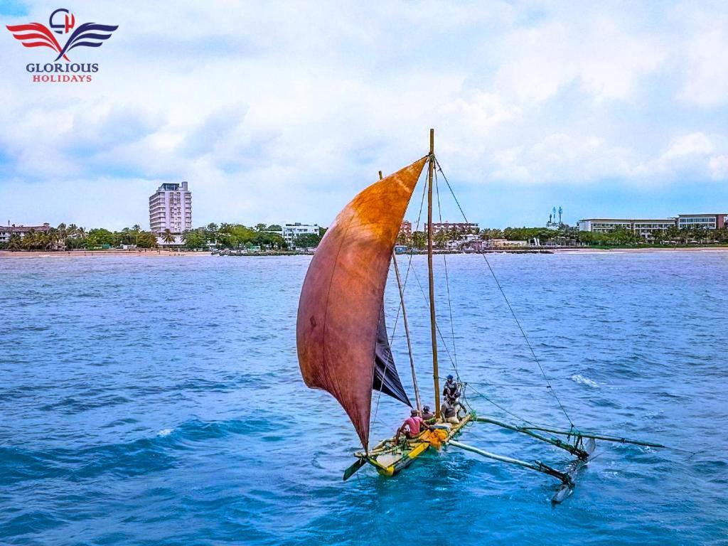 - The Breeze By Glorious Holidays Apartment *