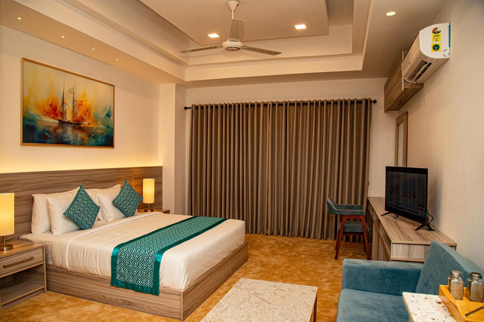 - The Breeze By Glorious Holidays Apartment Negombo
