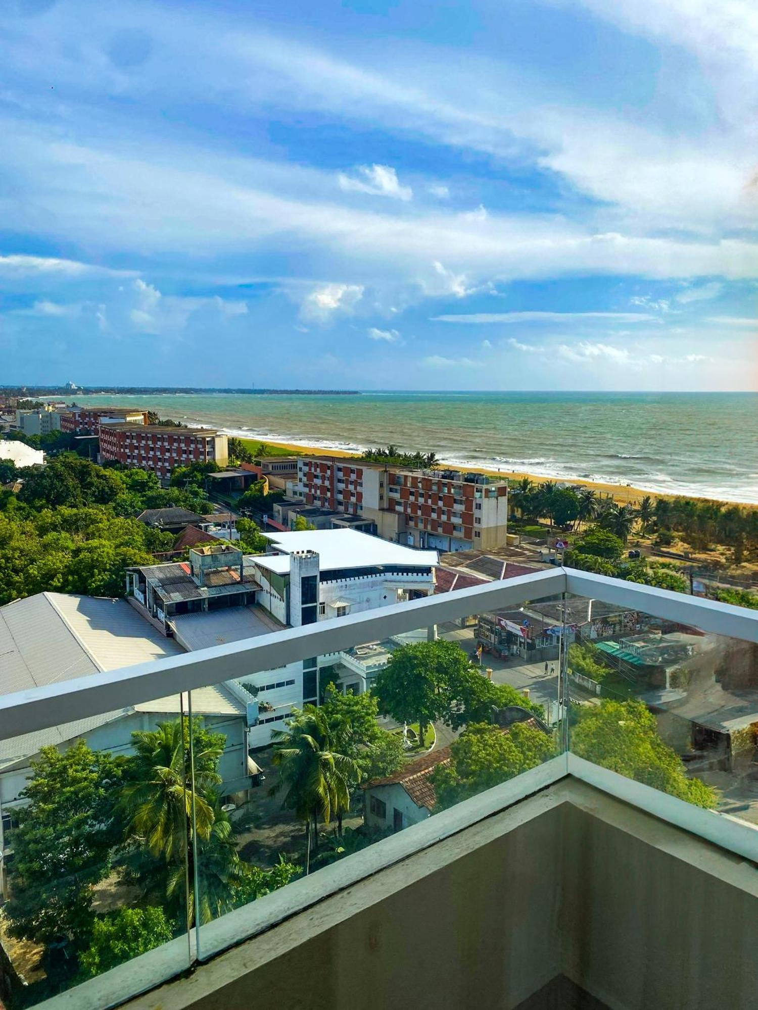 - The Breeze By Glorious Holidays Apartment